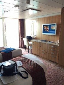 Celebrity Solstice Wheelchair Accessible Balcony Cabin 7143: showing space in room