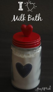 I heart this Valentines Day DIY Milk Bath recipe. Super easy to make and feels great.