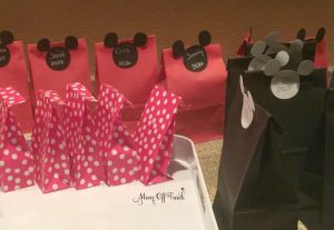 Cute way to wrap Disney Fish Extender GIfts