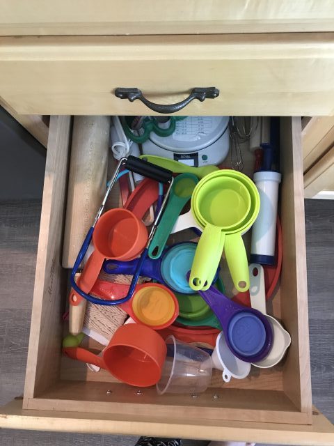 Measuring spoon organizer for the kitchen