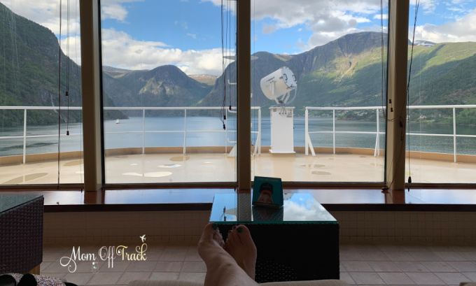 Norwegian Pearl Thermal Suite lounger view